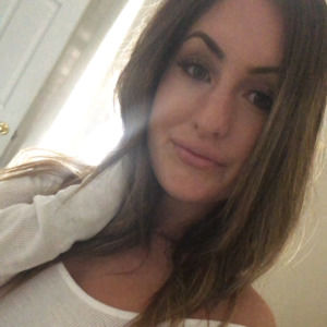 Meet your Posher, Claire